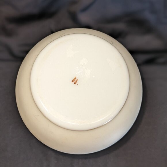 Vintage White Satin Glass Floral Vase with Gold Trim - Picture 8 of 10